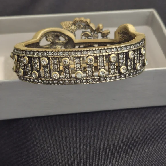 Heidi Daus Clear Swarvoski Crystals With Pearls Floral Bracelet - Picture 2 of 6